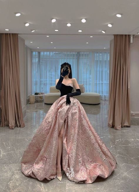 Look Gatsby, Elegant Evening Dresses, Gowns Dresses Elegant, Princess Ball Gowns, Pretty Prom Dresses, Fairytale Dress, Gala Dresses, Evening Dresses Elegant, Glam Dresses