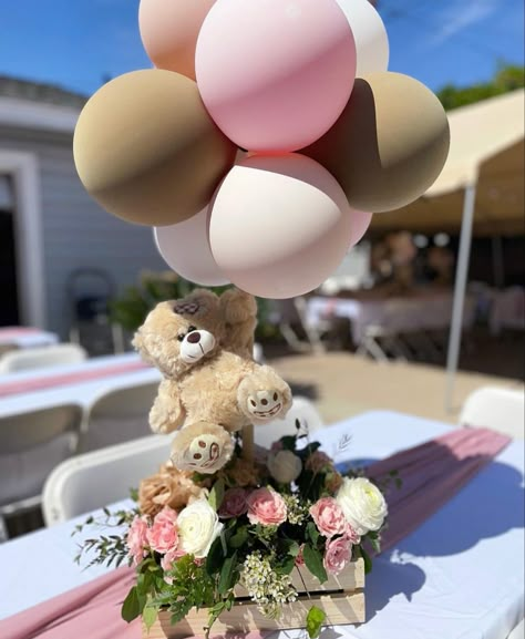 Butterfly Baby Shower Centerpieces, Bear Centerpieces, Teddy Bear Centerpieces, Gender Reveal Baby Shower Themes, Baby Shower Decorations Neutral, Boy Baby Shower Centerpieces, Baby Shower Theme Decorations, Boy Newborn, Bearly Wait