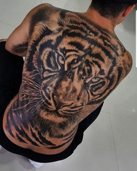 Tiger Tattoo Back, Tiger Back Tattoo, Tiger Eyes Tattoo, Tiger Face Tattoo, Tattoos 2024, Jaguar Tattoo, Tattoo Tiger, Girl Back Tattoos, Back Piece Tattoo