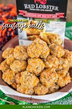 Cheddar Bay Sausage Balls - combines two of my favorite foods- Cheddar Bay Biscuits and Sausage Balls! Love the flavor in these! Can make and freeze unbaked for later. Also, get the secret to easily mixing sausage balls and avoiding messy hands! Best Sausage Balls Recipe, Easy Recipes With Breakfast Sausage, Cheese Pennies With Rice Krispies, Breakfast Sausage Appetizer Recipes, Savory Potluck Snacks, Savory Breakfast Snacks, Iron Bowl Party Food, Easy To Grab Snacks, Ted Lobster Sausage Balls