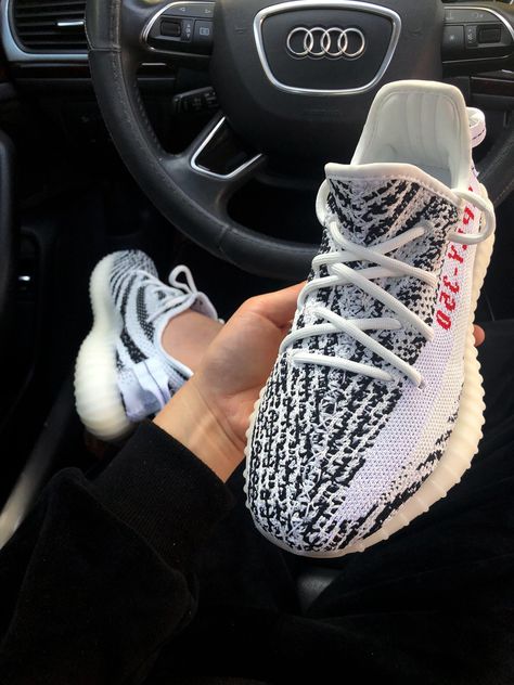 Adidas Yeezy Boost 350 V2 'Zebra' CP9654https://max97shoes.myshopify.com/collections/adidas-yeezy-boost-350-v2/products/adidas-yeezy-boost-350-v2-zebra-cp9654 Yeezy Shoes Outfit, Adidas Shoes Yeezy, Yeezy Boost 750, Sply 350, Yeezy Boots, Buy Sneakers, Boost Shoes, Kicks Shoes, Nike Shoes Jordans