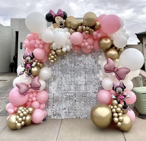 Minnie Balloon Arch, Minnie Mouse Backdrop, Minie Mouse Party, Event Planner Website, Planner Website, Minnie Mouse Theme Party, Minnie Mouse Balloons, Twodles Birthday, Minnie Mouse Birthday Party Decorations