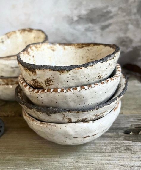 "This listing is sold as Set of 4 different style of bowls  to purchase individual style please click link https://www.etsy.com/listing/1303616553/) tilted bowl only please click link https://www.etsy.com/listing/1277556753/) To purchase \"Rustic Blue\" set can also be done through link below https://www.etsy.com/listing/1356667867/ These hand-built, unique and rustic bowls are made with speckled tan clay using slab building technique, hand brushed with food safe glaze.  Style 1(pic1) and style 2(pic2) are made to be old and very rustic look with ROUGH trim and brushed with black and rustic brown glaze.  Style 2(pic2) bowl is made tilted.  All bowls are irregular/organic shape. They are made with same clay, same technique, same glaze, same firing temperature but the result are made by natu Ceramic Dipping Bowls, Pottery Nesting Bowls, Rustic Pottery Bowls, Kitchen Ceramic, Pottery Bowls Handmade, Ceramic Bowls Handmade, Slab Built Pottery, Pottery Ideas Handbuilt, Earthy Ceramics