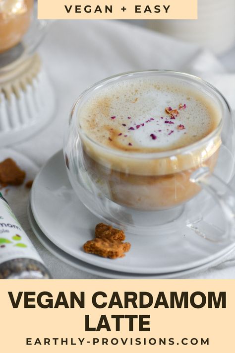 This Vegan Cardamom Latte is quick and easy and made with oat milk. The perfect way to start your morning! Gingerbread Hot Chocolate, Vegan Smoothie Recipes, Best Brunch Recipes, Easy Vegan Dessert, Vegan Drinks, Latte Recipe, Vegan Smoothies, Vegan Breakfast, Milk Recipes