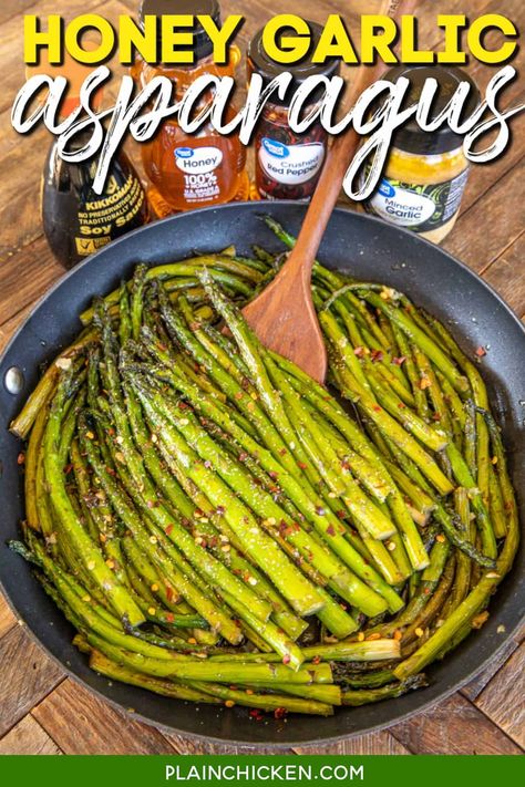 Honey Garlic Asparagus – quick skillet-roasted asparagas that packs a ton of flavor. Only 6 ingredients! Fresh asparagus, butter, honey, garlic, soy sauce, red pepper flakes. Ready to eat in minutes. Can add chicken or shrimp for a quick one-pan meal! This has quickly become a family favorite! Garlic Asparagus, Butter Honey, Plain Chicken, Fresh Asparagus, Pork Tenderloin Recipes, Roasted Asparagus, Asparagus Recipe, Favorite Side Dish, Honey Garlic