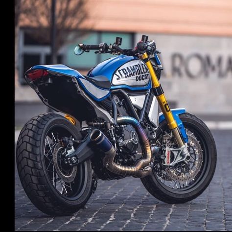 CC Racing Garage no Instagram: “HELLO EVERYONE THE CONTEST ON THE DUCATI WEBSITE RELATIVE TO THE SCRAMBLERS WHERE WE PARTICIPATE WITH OUR SCRAMBLER 1100 SPORT FT IN THE…” Ducati 1100, Ducati Scrambler Custom, Custom Ducati, Xe Ducati, Scrambler Custom, Biking Diy, Bike Pictures, Reverse Trike, Ducati Motorcycles