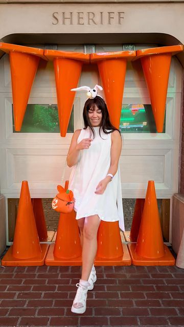 Zero Halloween Costume Women, Womens Zero Costume, Oogie Boogie Bash Outfit Ideas, Zero Costume Women, Zero Disneybound, Oggie Boogie Bash Costume Ideas, Zero Halloween Costume, Oogie Boogie Bash Costume, Oogie Boogie Bash Outfit