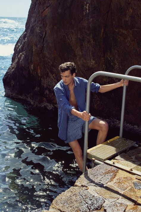 Massimo Dutti Summer, Kit Butler, Italy Beaches, Summer Campaign, Men Photoshoot, Resort Fashion, Man Photography, Couples Vibe, Italy Outfits