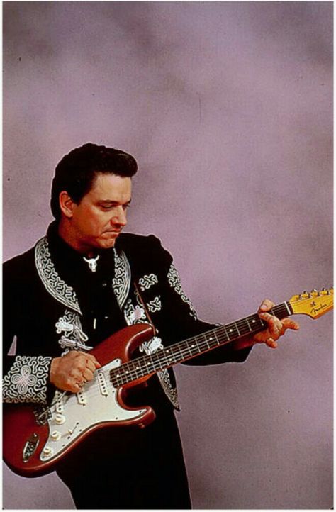 Blues Guitarist, Jimmie Vaughan, Ray Vaughan, Stevie Ray Vaughan, Stevie Ray, Guitar Stuff, Jazz Blues, Rock'n Roll, Guitar Hero