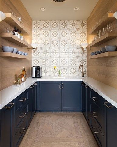 Spanish Tile Kitchen, Spanish Tile Backsplash, Light Gray Countertops, Black And White Backsplash, Blue Shaker Cabinets, Mediterranean Kitchen Design, Laundry Room Tile, Espresso Kitchen Cabinets, Backsplash Patterns