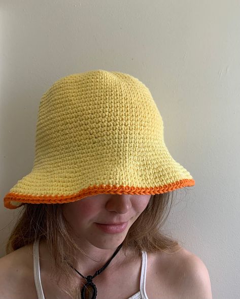 Crochet Girlies, Crochet Lifestyle, Vacation Baddie, Bucket Crochet, Yellow Bucket Hat, Bucket Hat Crochet, Crochet Yellow, Learn Crochet, Summer Bucket Hat