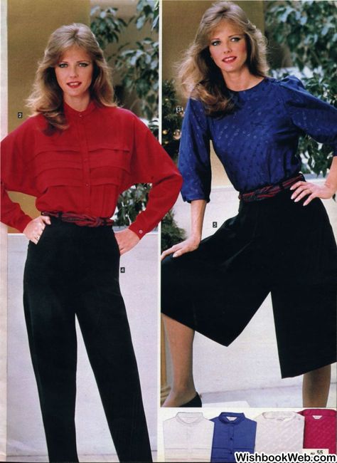 Awkward Family Photos Christmas, Retro Fashion 80s, Sears Christmas Catalog, 80s Christmas, 80s Fashion Outfits, High Waisted Jeans Outfit, Decades Fashion, Cheryl Tiegs, Fashion Through The Decades