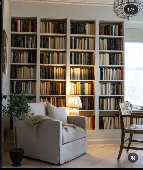 Small Library Corner, Library Landing, Bookshelf Sofa, Library Corner, Future Library, Modern Library, Home Library Design, Home Libraries, Library Design