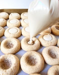 Maple Thumbprints – e2 bakes brooklyn Puff Cake, Maple Cookies, Maple Recipes, Maple Syrup Recipes, Snickerdoodle Cookies, Crinkle Cookies, Thumbprint Cookies, Fall Baking, Cookies Recipes Christmas