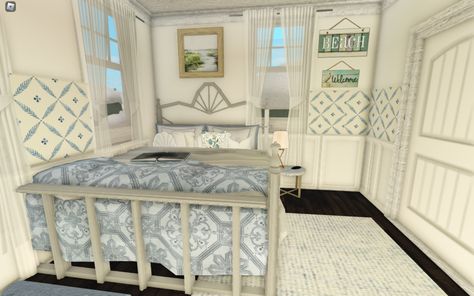 Cute Beach House Living Room, How To Make A Secret Fridge Door In Bloxburg, Bloxburg Custom Bench, Coastal Bloxburg Bedroom Ideas, Coastal Room Ideas Bloxburg, Bloxburg House Beachhouse, Bloxburg Beach House Ideas Interior, Beach House Decor Bloxburg, Coastal Granddaughter Bloxburg House