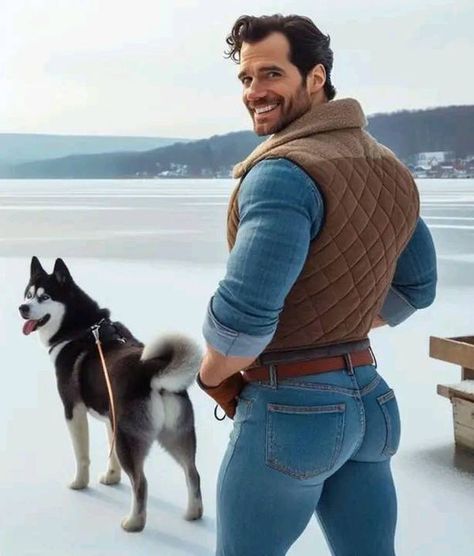 Sexy Men 👑🔥🍃 | Henry Cavill Gorgeous | Facebook Beefy Men, Mens Fashion Smart, Bear Men, Country Men, Henry Cavill, Athletic Men, Big Men, Good Looking Men, Merry Xmas