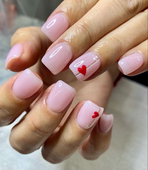 Pretty Nails For Valentines Day, Valentines Day Nails Maroon, Sns Valentines Day Nails, Nails February Valentines Day, Valentine Dip Nails, Cute Short Valentine Nails, Pink Nails Valentine's Day, Valentines Day Nails Ideas, Cnd Nail Polish