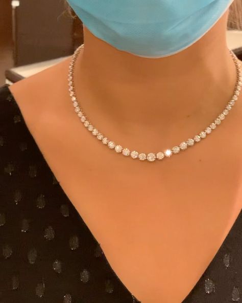 Tiffany And Co Diamond Necklace, Dimond Neckles, Tiffany And Co Necklace, Dream Prom, Purple Necklace, Prom Looks, Tiffany And Co, Round Brilliant, Diamond Necklace