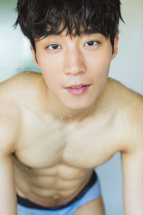 Andy Bian, Asian Male Model, Asian Man, Handsome Asian Men, Hot Asian Men, Body Reference Poses, Cute Asian Guys, Anime Guys Shirtless, Attractive Guys