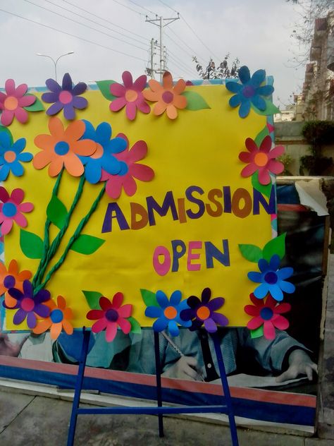 Playschool Decoration Ideas, Admission Open Board Decoration, Basant Panchami Craft For Kids, School Board Decoration Creative, Classroom Window Decorations, Gratitude Crafts, Board Decoration Ideas, Soft Board Decoration, School Advertising