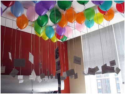 Birthday morning balloons - get greetings from family, friends, whoever on note cards and have them hanging from the string. Birthday Diy Ideas, Best Friend Birthday Surprise, Birthday Surprise Husband, Bday Surprise, Best Birthday Surprises, Husband 40th Birthday, Birthday Surprises For Him, Surprise Gifts For Him, Birthday Morning