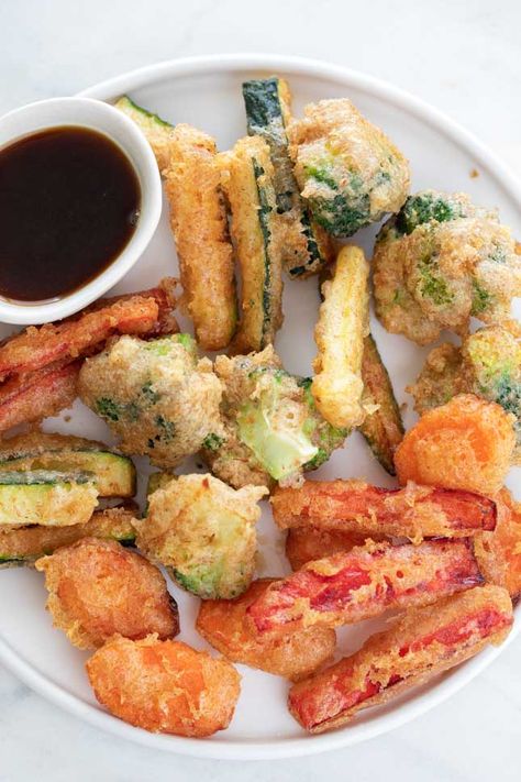 Tempura Recipes, Veggie Tempura, Tempura Vegetables, Vegetable Tempura, Sushi Vegan, Tempura Recipe, Tempura Batter, Vegan Sushi, Asian Cooking