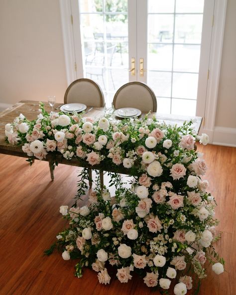 Wedding details are those little touches that make your celebration truly unique. 🌸🌿 Take, for example, this gorgeous sweetheart table floral arrangement in soft pastel tones. It brings elegance to the entire room and sets the tone for romance and sophistication. Venue- @brixandcolumnsvineyards Photography- @lavenderdreamsphotography Choosing your wedding flowers is not just about décor—it’s a way to express your love story and create a one-of-a-kind atmosphere. Want details like this at ... Sweetheart Table Floral Arrangement, Floor Flowers, Table Floral Arrangements, Sweetheart Table, Floral Arrangement, Soft Pastel, Wedding Details, Floral Arrangements, Love Story