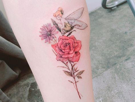 tinkerbell’s flower garden 🧚‍♂️ 🌹 Fairy And Flower Tattoo, Tattoo Tinkerbell, Tinkerbell Tattoo, Tinker Bell Tattoo, Gladiolus Tattoo, Fairy Tattoos, Disney Hawaii, Memory Tattoos, Hawaii Tattoos