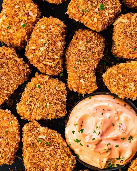 Baked Tofu Nuggets (Vegan!) - School Night Vegan Tofu Nuggets, Onion Bhaji, How To Press Tofu, Vegan Mac And Cheese, Baked Tofu, Extra Firm Tofu, School Night, Plant Based Nutrition, Vegetarian Meals