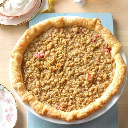 Rhubarb Pies, Easter Pie, Strawberry Pie Recipe, Meringue Pie Recipes, Fresh Strawberry Pie, Strawberry Rhubarb Pie, Cooking Stuff, Rhubarb Pie, Pie Crusts