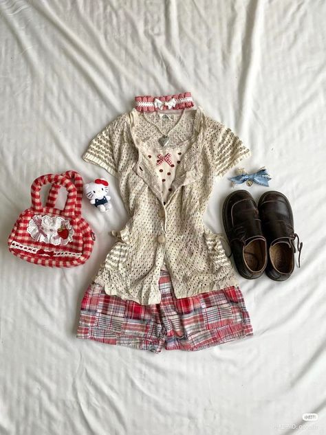 #outfitinspo #vintage #fashion #coquette #cute #ootd #americana Vintage Americana Outfits, Americana Aesthetic Outfit, Vintage Americana Fashion, Americana Coquette, Americana Outfits, Cute Ootd, Americana Aesthetic, Fashion Coquette, Americana Fashion