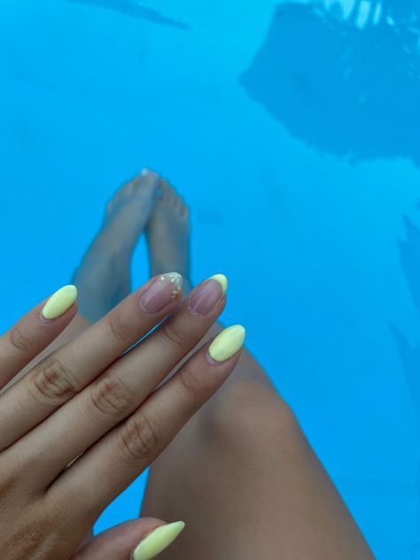 Simple Summer Nails Yellow, Butter Yellow Nails With Design, Pastel Yellow And Blue Nails, Summer Nails Yellow Pastel, Baby Yellow Nails Design, Pale Yellow French Tip Nails, Light Yellow Nails Designs, Pastel Yellow French Tip Nails, Pale Yellow Nails Design