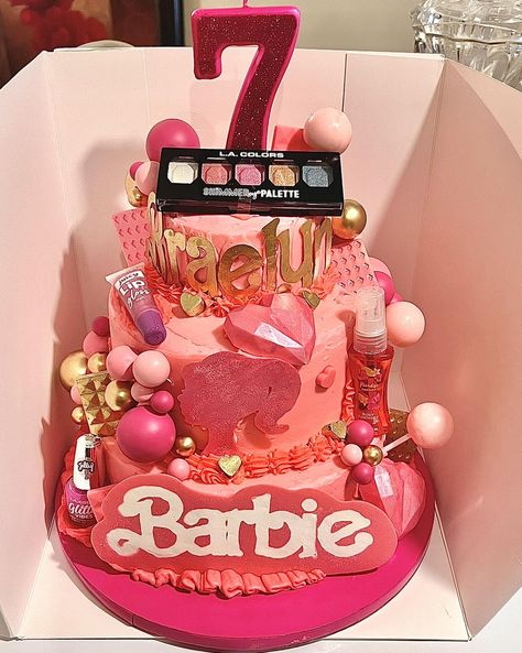 When your Niece says she loves the new Barbie Movie and wants that cake for her Birthday 💞 ~Chocolate mold Shapes dyed pinks and dusted with Edible Glitter, ~Chocolate handwritten Barbie Logo ~Nieces Name-Chocolate Lettering-hand painted Gold #customcakes #barbie #barbiemovie #barbiecake #chocolatemolds #pinkcake #whippedfrosting #chocolatetransfer #golddust #7thbirthday #girlbirthdaycake #3tiercake #birthdaycake #smallbusiness #mnbaker #ramseymn #cakesofinstagram #cakesoffacebook Black Barbie Birthday Cake, Glitter Chocolate, The New Barbie Movie, Barbie Birthday Cake, Cake For Her, Birthday Chocolate, Whipped Frosting, New Barbie, 3 Tier Cake