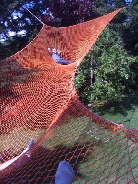 Huge Hammock - I want this! - Happy Money Saver | Homemade | Freezer Meals | Homesteading Good. Fun Small Backyard Ideas, Play Place, Backyard Hammock, Attic Playroom, Dream Backyard, Teds Woodworking, Backyard Fun, Cool Ideas, Tiny Homes