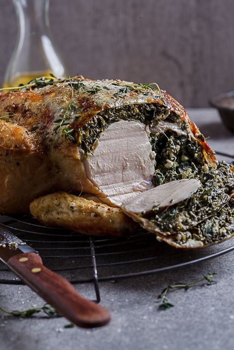 Spinach and feta stuffed roast chicken Stuffed Roast Chicken, Baked Whole Chicken Recipes, Stuffed Roast, Whole Baked Chicken, Cooking Whole Chicken, Keto Eating, Whole Chicken Recipes, Roast Chicken Recipes, Eating Plan