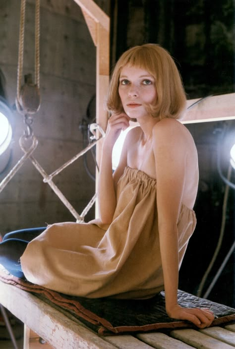 Mia Farrow photographed by Bob Willoughby on the set of Rosemary’s Baby (1968) Rosemary's Baby, Mia Farrow, Lights Camera Action, Vintage Hollywood, Motion Picture, Dressed Down, Beautiful World, Rosemary, Movie Stars