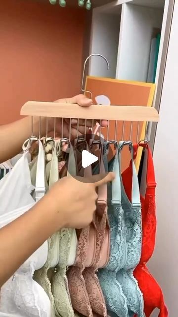 How To Hang Bras In Closet, Lingerie Organization Ideas, Bra Storage Ideas Diy, Bra Organization Ideas, Lingerie Organization, Bra Organization, Bra Storage, Dresser Organization, Organization Decor