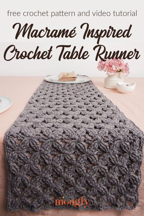 Crochet Office, Treble Crochet, Tutorial Macramé, Runner Pattern, Crochet Placemats, Table Clothes, Macrame Table Runner, Crochet Table Runner Pattern, Free Pattern Download