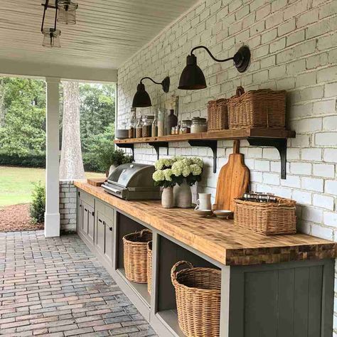 Rustic Wood Outdoor Kitchen Setups Farmhouse Bbq Area, Blackstone In Outdoor Kitchen, Galley Outdoor Kitchen Ideas, Screened Porch Kitchen, Outdoor Kitchen Cabin, Low Budget Outdoor Kitchen, Butcher Block Outdoor Kitchen, Diy Budget Outdoor Kitchen, Outdoor Cottage Kitchen