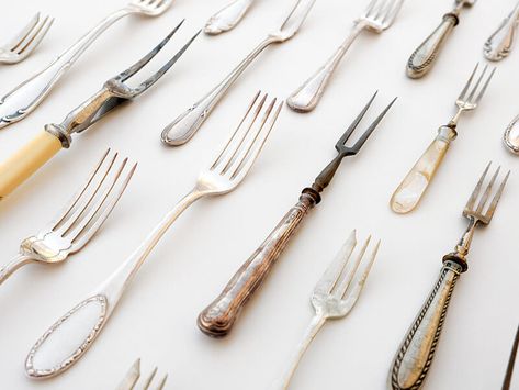 Types Of Forks, Spaghetti Fork, Tablescapes Ideas, Carving Forks, Oyster Fork, Fondue Forks, Fondue Pot, Dessert Fork, Serving Fork