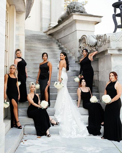 a moment for Gabrielle & Nick’s bridal party because they def understood the assignment 🫡🔥😍 | Instagram Bridal Party Shots Picture Ideas, Wedding Party Set Up, Serious Bridal Party Photos, Bridesmaid Photos With Bride, Old Money Bridal Party, Classic Wedding Bridal Party, Wedding Photoshoot Bridal Party, Black Tie Wedding Family Photos, Bridal Party Winter Wedding