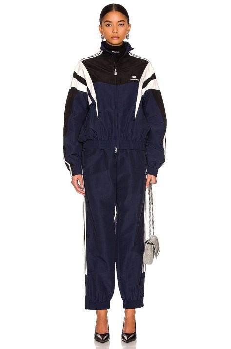 Balenciaga Tracksuit, Tshirt Design Men, Tracksuit Pants, Tracksuit Jacket, Fashionista Clothes, Sports Suit, Athletic Wear, Winter Wear, Balenciaga