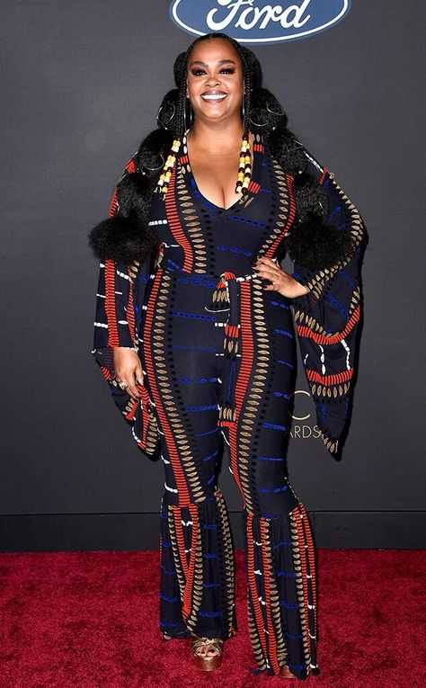 Jill Scott from 2020 NAACP Image Awards Red Carpet Fashion  The performer smiled for the cameras in a multi-colored jumpsuit. Jill Scott Style, Black Strapless Gown, Black And White Gown, Naacp Image Awards, Jill Scott, Colorful Jumpsuit, Making Space, Pink Suit, Black Gown