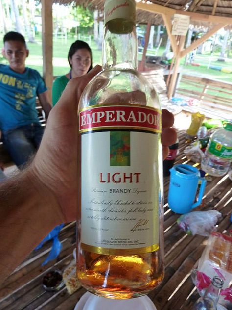 Empy Light: Emperador Light is a brandy that many locals drink the Philippines in a group, and they always ask you to join! Emperador Light Drinks, Emperador Light, Light Drinks, Beer Photography, Boy Pic, Drink Local, Gold Peak Tea, Tea Bottle