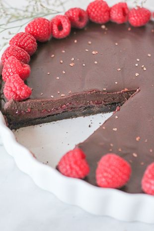 Dark Chocolate Raspberry Tart - This Celebrated Life Chocolate And Raspberry Tart, Raspberry Torte, Chocolate Tarts Recipe, Raspberry Desserts, Chocolate Crust, Raspberry Tarts, Chocolate Pastry, Chocolate Graham Crackers, Elegant Desserts