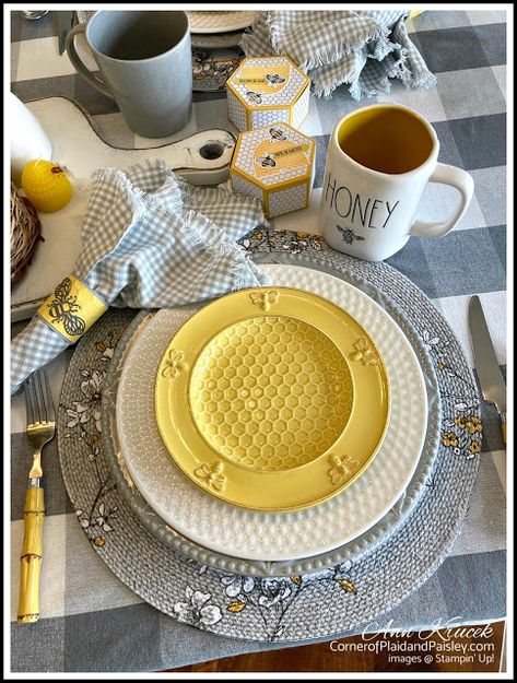 Bee Themed Kitchen Dinnerware Sets, Bee Themed Tablescape, Honey Bee Tablescape, Bee Table Setting, Bee Table Decorations, Bee Placemats, Bee Table Decor, Bee Tablescape, Bee Furniture