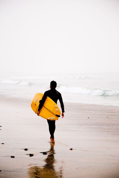 Thanks to Blake Hunter for making this photo available freely on @unsplash 🎁 Surfing Images, Photo Surf, Time Lapse Photography, Surfing Pictures, Scenery Photos, Beach Images, California Surf, Beach Background, Surfing Photography