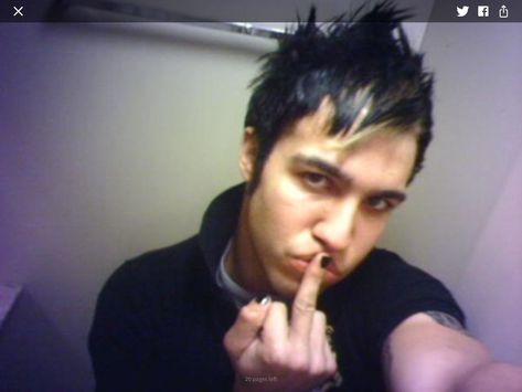 Fall Out Boy Tumblr, Peter Wentz, Emo Pfp, Rawr Xd, Pete Wentz, Emo Bands, Emo Boys, Fall Out Boy, Silly Me