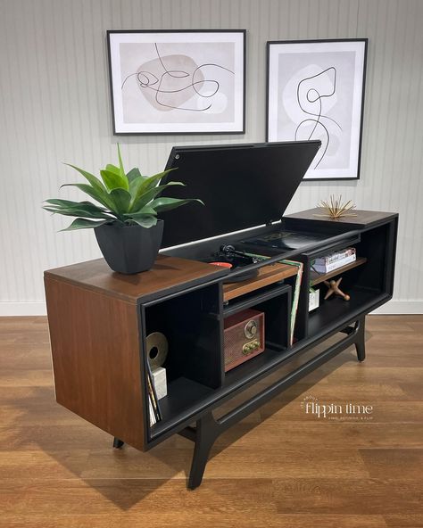 Talk about a comeback! 🙌 This mid-century GE stereo console was neglected, obviously exposed to the elements, and beyond repair—legs broken with one missing, bottom rotted, you name it. But after some serious restoration work, it’s now a sleek, repurposed, functional piece ready to shine again. 🎶✨ Perfect for vinyl, books, and decor! Swipe to see the full journey from wrecked to restored. ✨ Painted in a custom mix of London Black and Jet Black from @melangepaints ✨ Stained in Antique Waln... Repurposed Stereo Cabinet Ideas, Vintage Stereo Console Makeover, Stereo Console Makeover, Stereo Cabinet Ideas, Stereo Cabinet Redo, Vintage Stereo Console, Stereo Console, Redo Cabinets, Beyond Repair