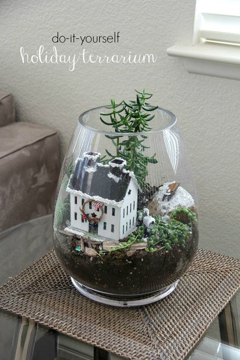 Christmas Terrarium Ideas, Holiday Terrarium, Christmas Terrariums, Mini Terrarium, Diy Posts, Terrariums Kits, Christmas Interiors, Family Diy, Terrarium Diy